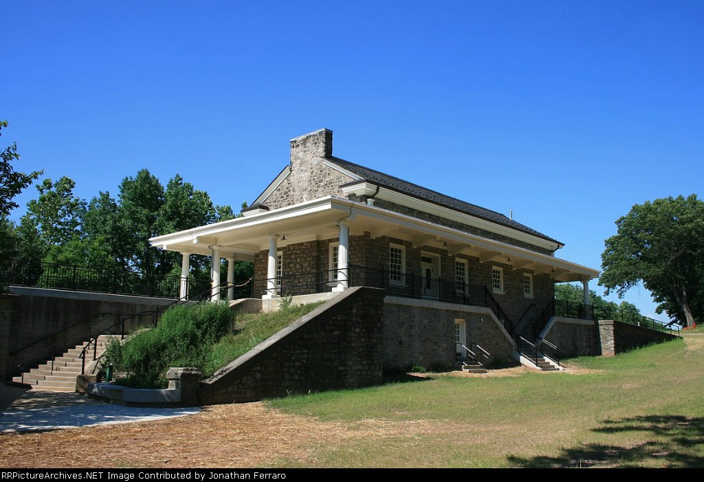 Former RDG Valley Forge Station